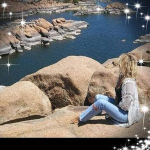 Meet your Posher, Caroline